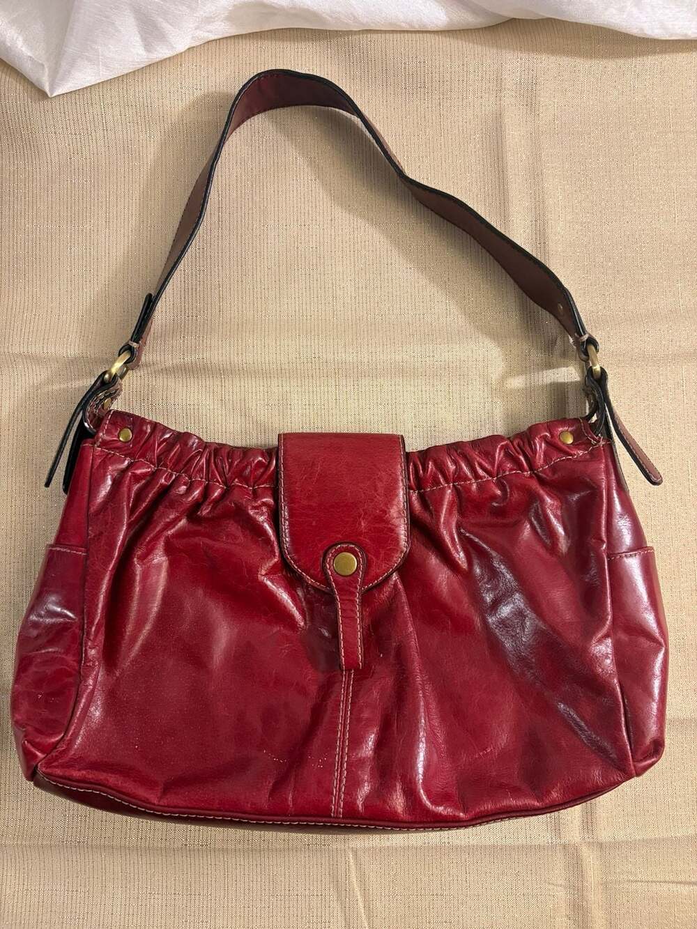 Red Ruched Shoulder Bag - Picture 7 of 8